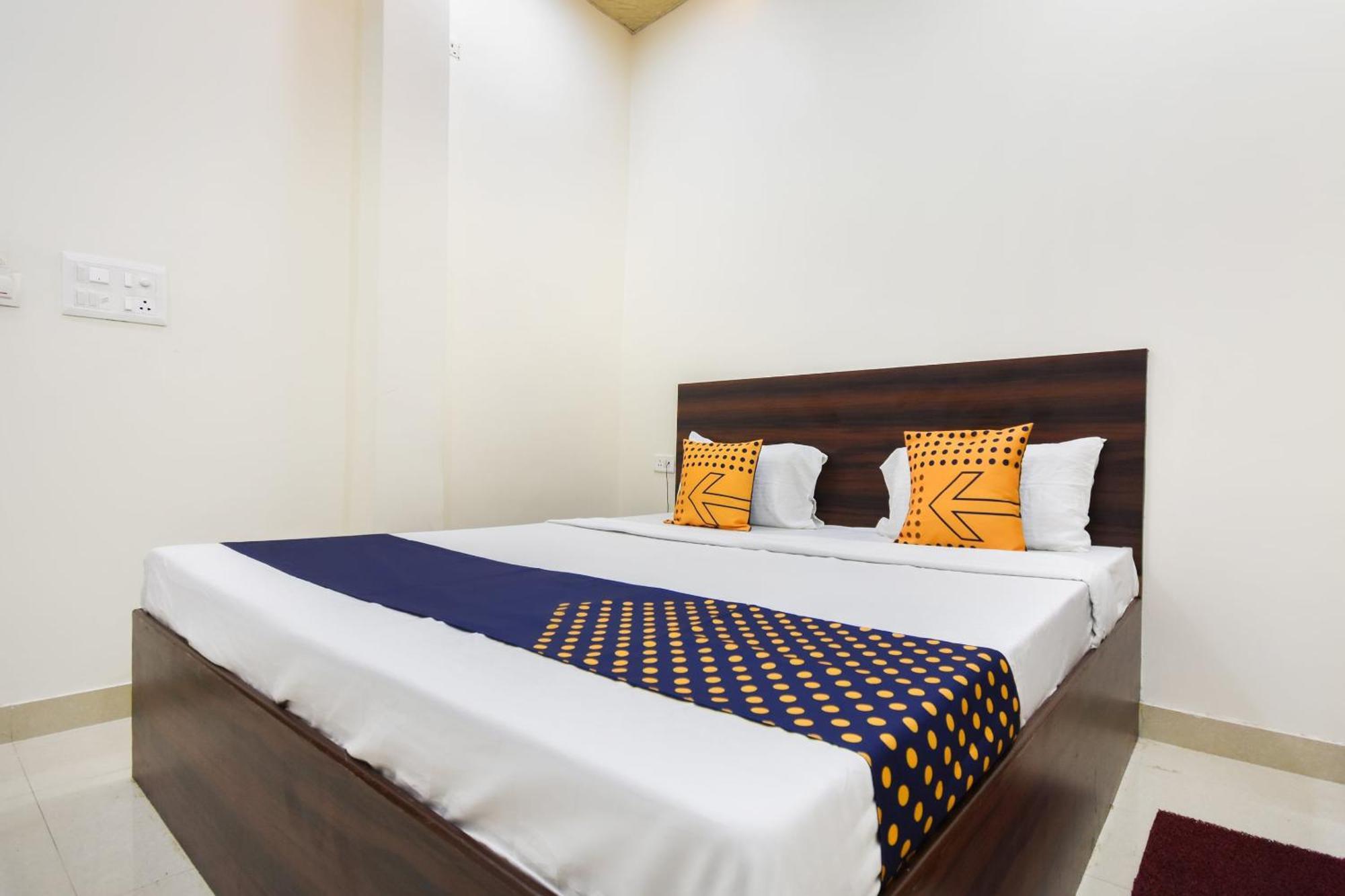 Spot On Deep Guest House Amritsar Exterior foto