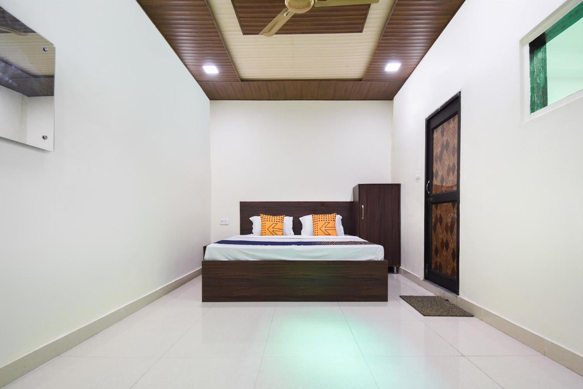 Spot On Deep Guest House Amritsar Exterior foto